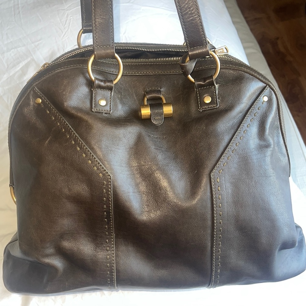 - LARGE YSL Muse Bag in Dark olive green